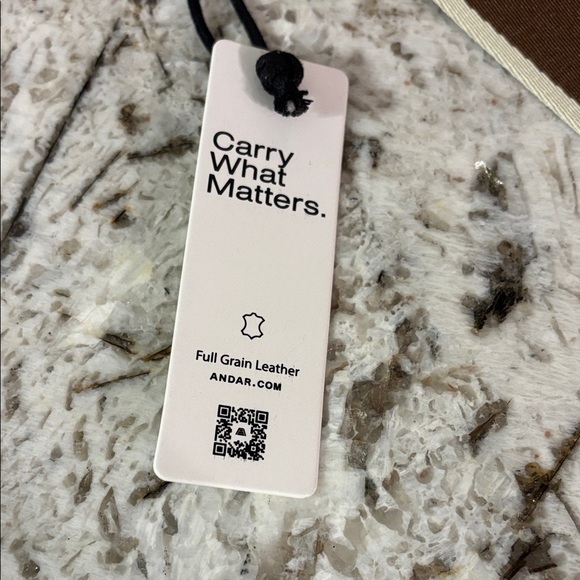 Andar The Devin Checkered Crossbody Bag in Tan and Cream - Picture 4 of 13